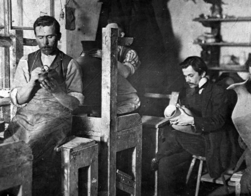 «ДРУГЕ ЖИТТЯ» ФАБРИКИ ІВАНА ЛЕВИНСЬКОГО